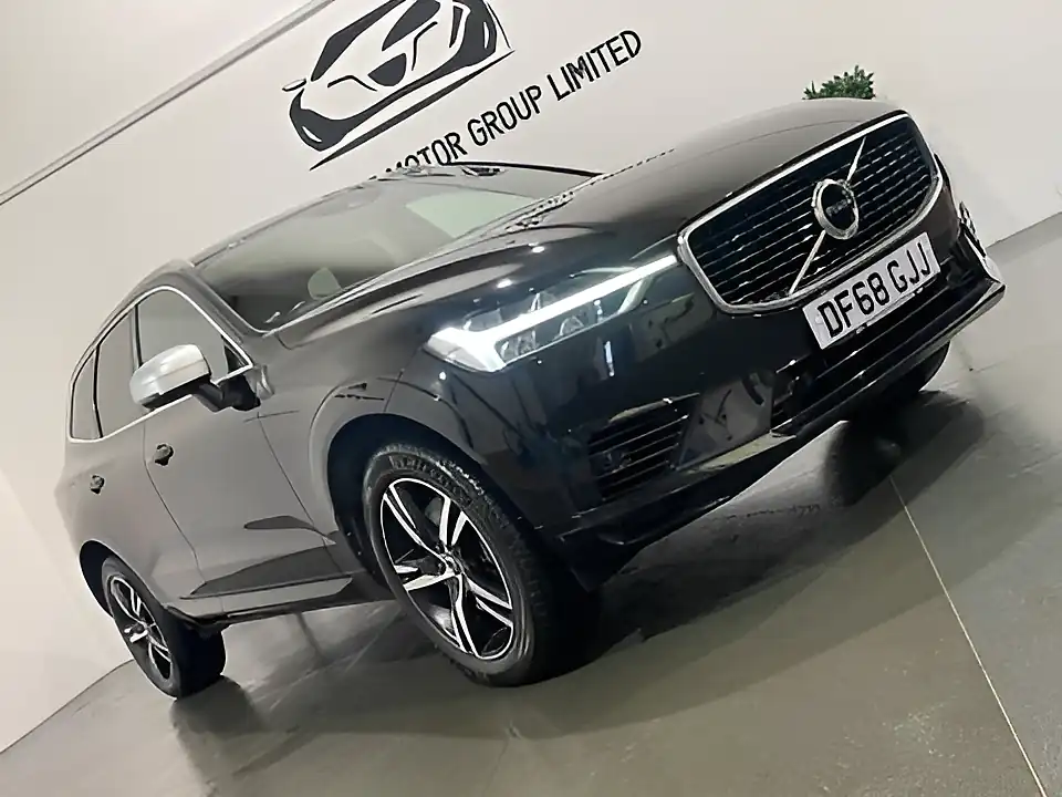 Used 2019 Volvo XC60 R-Design Black - Interior and Exterior details 15
