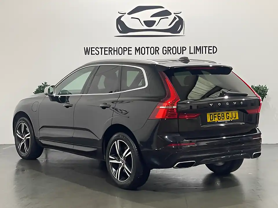 Used 2019 Volvo XC60 R-Design Black - Interior and Exterior details 2