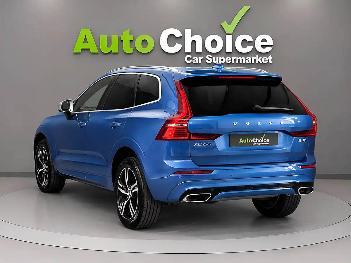 Used 2019 Volvo XC60 R-Design Blue - Interior and Exterior details 9