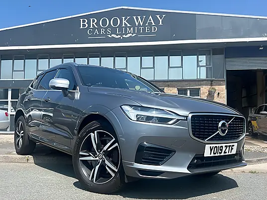 2019 Volvo XC60 T8 R-Design