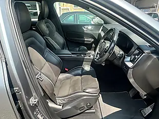 Used 2019 Volvo XC60 R-Design Grey - Interior and Exterior details 10
