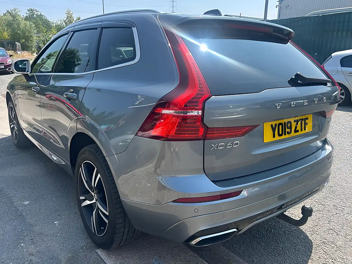 Used 2019 Volvo XC60 R-Design Grey - Interior and Exterior details 4
