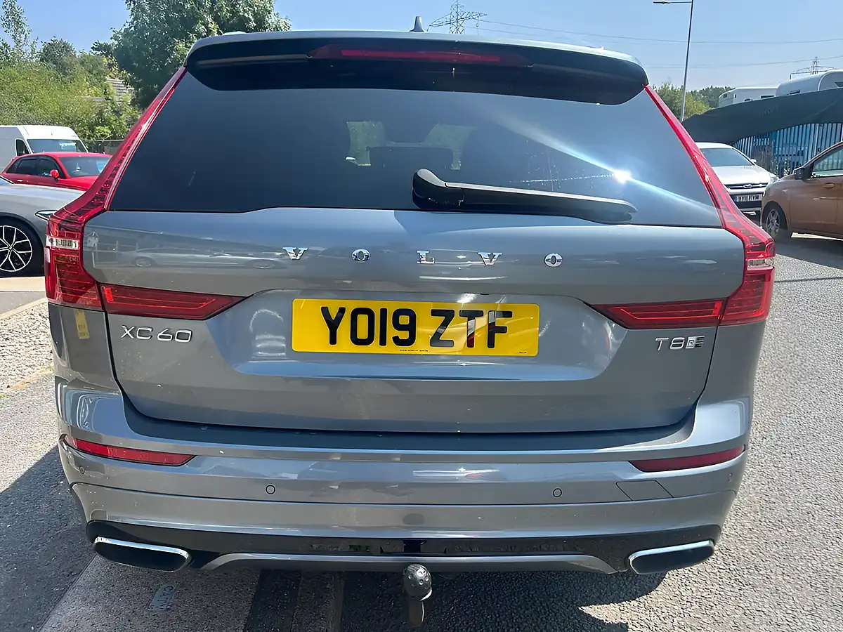 Used 2019 Volvo XC60 R-Design Grey - Interior and Exterior details 7