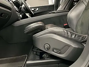 Used 2019 Volvo XC60 R-Design Ice White - Interior and Exterior details 16