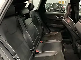 Used 2019 Volvo XC60 R-Design Ice White - Interior and Exterior details 17