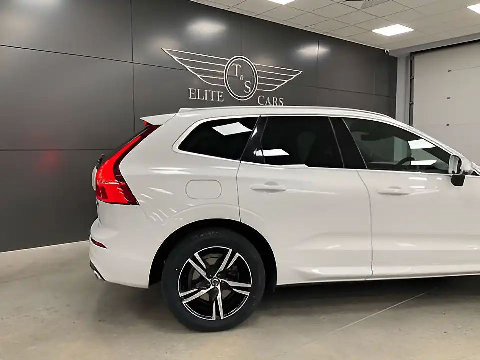 Used 2019 Volvo XC60 R-Design Ice White - Interior and Exterior details 18