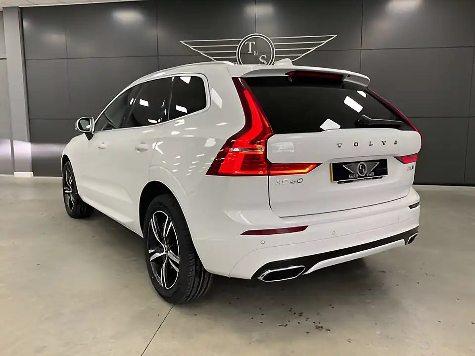 Used 2019 Volvo XC60 R-Design Ice White - Interior and Exterior details 6