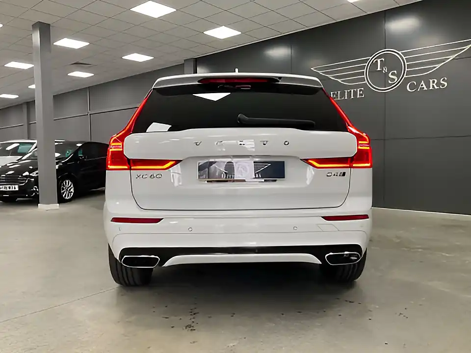 Used 2019 Volvo XC60 R-Design Ice White - Interior and Exterior details 7