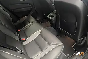 Used 2019 Volvo XC60 R-Design Pine Grey - Interior and Exterior details 18