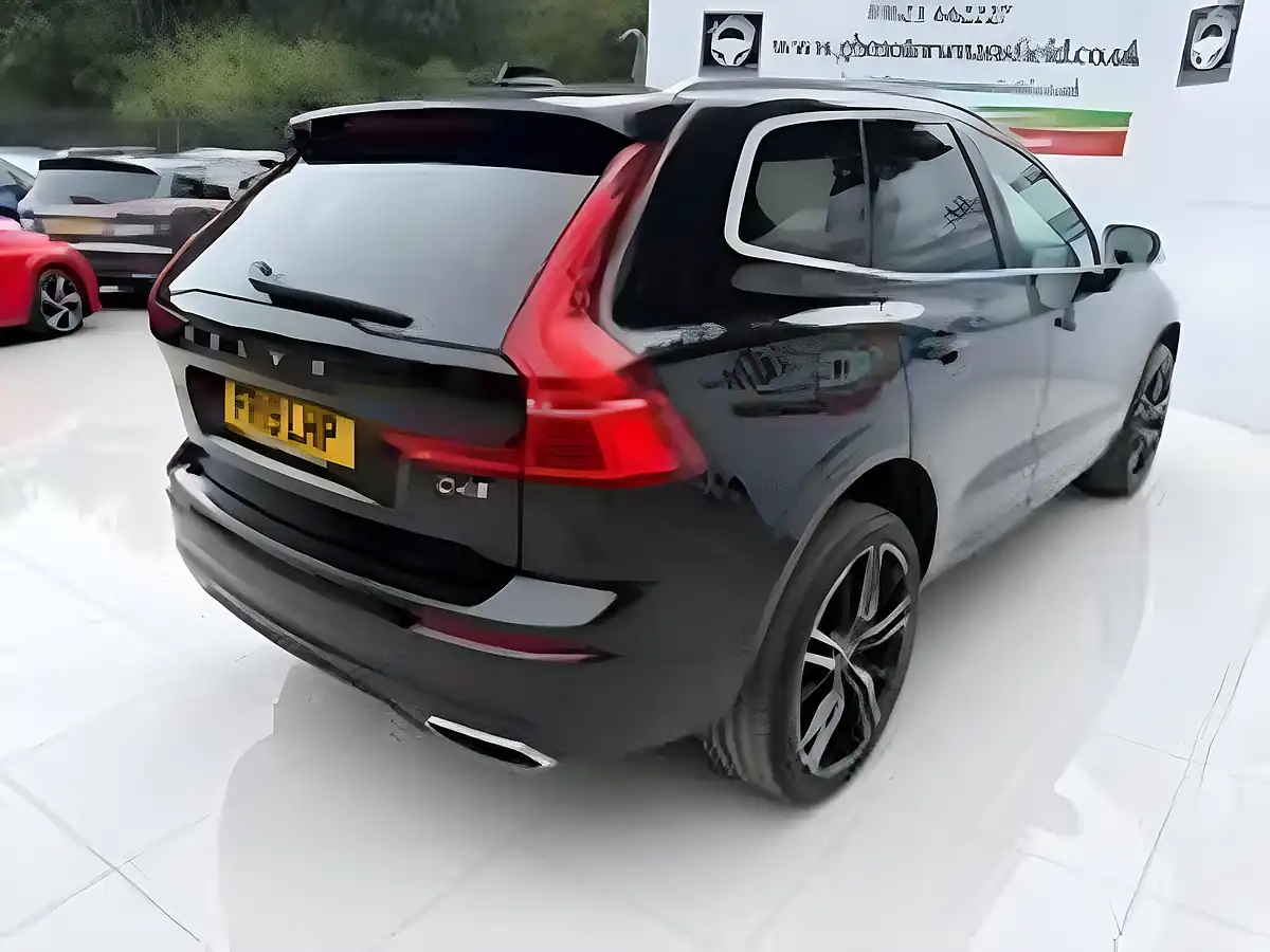 Used 2019 Volvo XC60 R-Design Pro Black - Interior and Exterior details 17