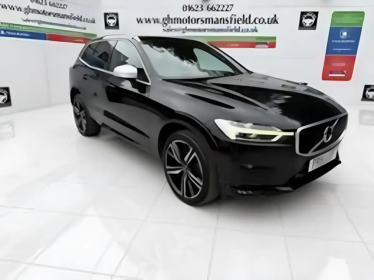 Used 2019 Volvo XC60 R-Design Pro Black - Interior and Exterior details 3