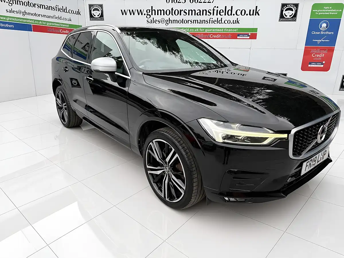 Used 2019 Volvo XC60 R-Design Pro Black - Interior and Exterior details 7
