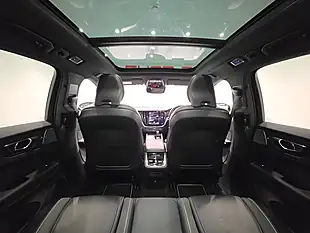 Used 2019 Volvo XC60 R-Design Pro Blue - Interior and Exterior details 10