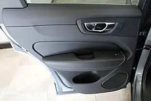 Used 2019 Volvo XC60 R-Design Pro Grey - Interior and Exterior details 17