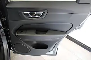 Used 2019 Volvo XC60 R-Design Pro Grey - Interior and Exterior details 18