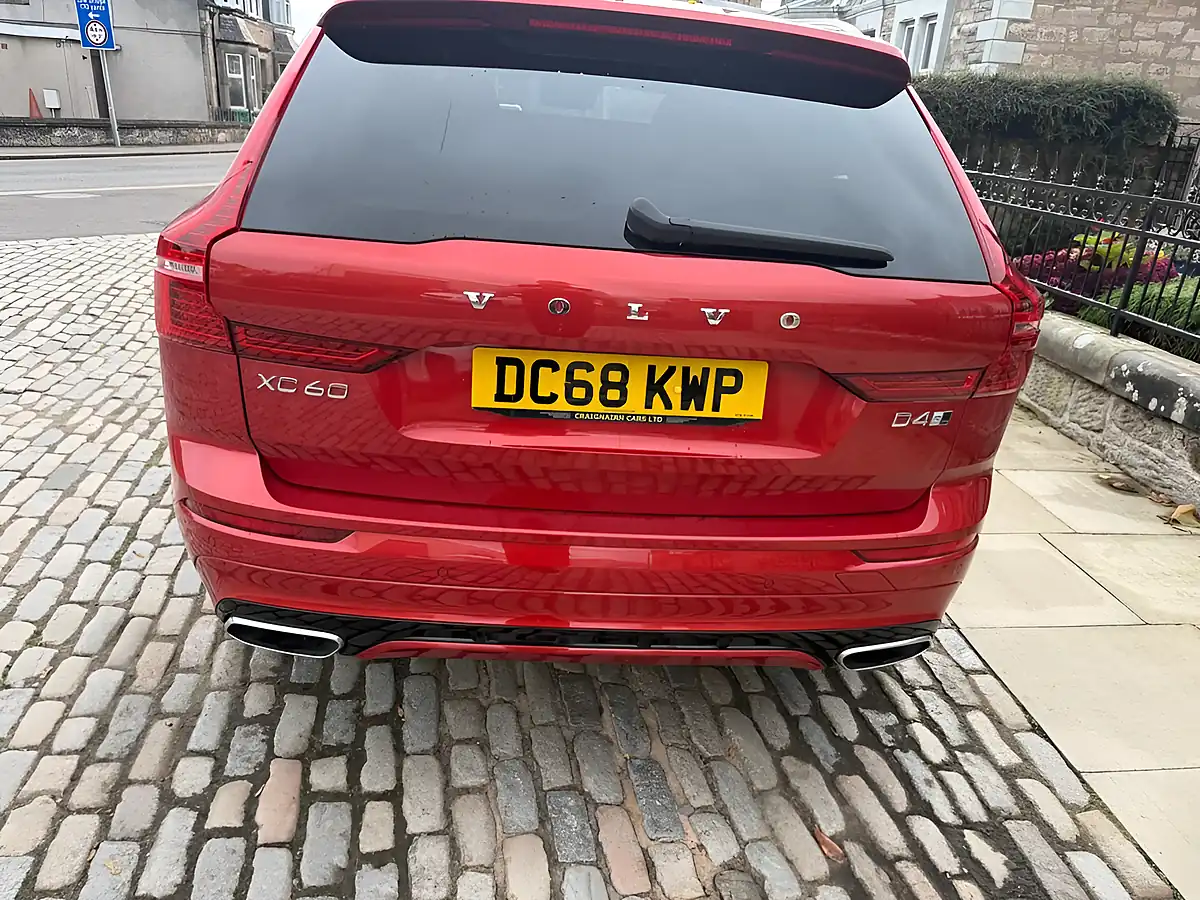 Used 2019 Volvo XC60 R-Design Red - Interior and Exterior details 10