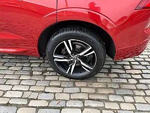 Used 2019 Volvo XC60 R-Design Red - Interior and Exterior details 11