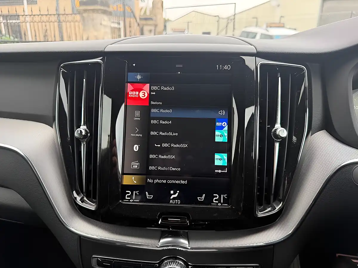 Used 2019 Volvo XC60 R-Design Red - Interior and Exterior details 13
