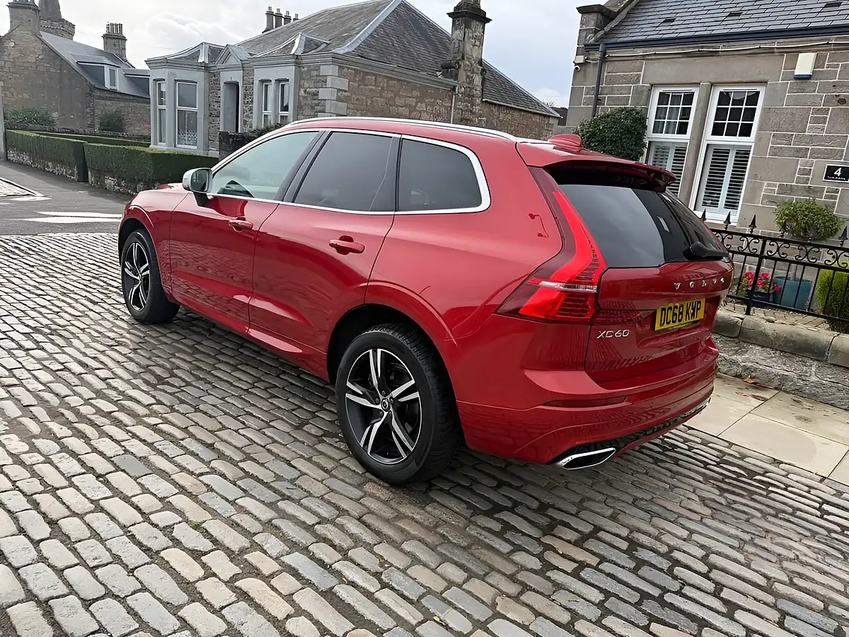 Used 2019 Volvo XC60 R-Design Red - Interior and Exterior details 8