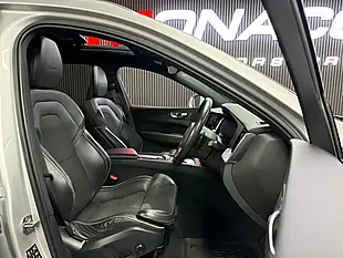 Used 2019 Volvo XC60 R-Design Silver - Interior and Exterior details 11