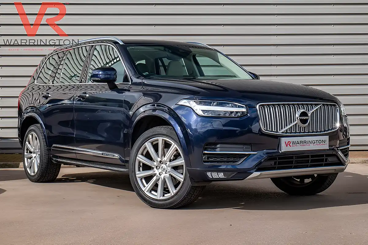 Used 2019 Volvo XC90 Inscription Magic Blue - Front View