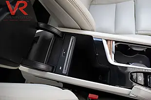 Used 2019 Volvo XC90 Inscription Magic Blue - Interior and Exterior details 15