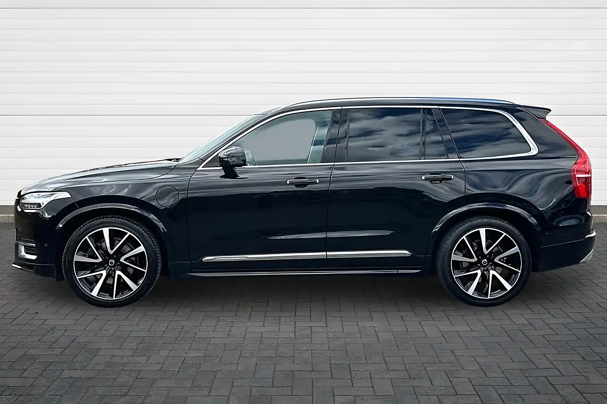Used 2019 Volvo XC90 Inscription Pro Black - Interior and Exterior details 6