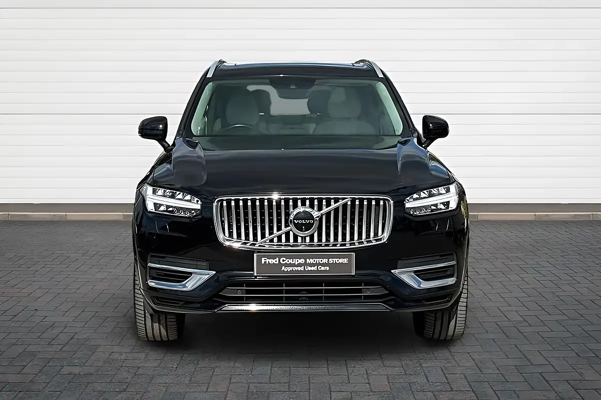 Used 2019 Volvo XC90 Inscription Pro Black - Interior and Exterior details 8