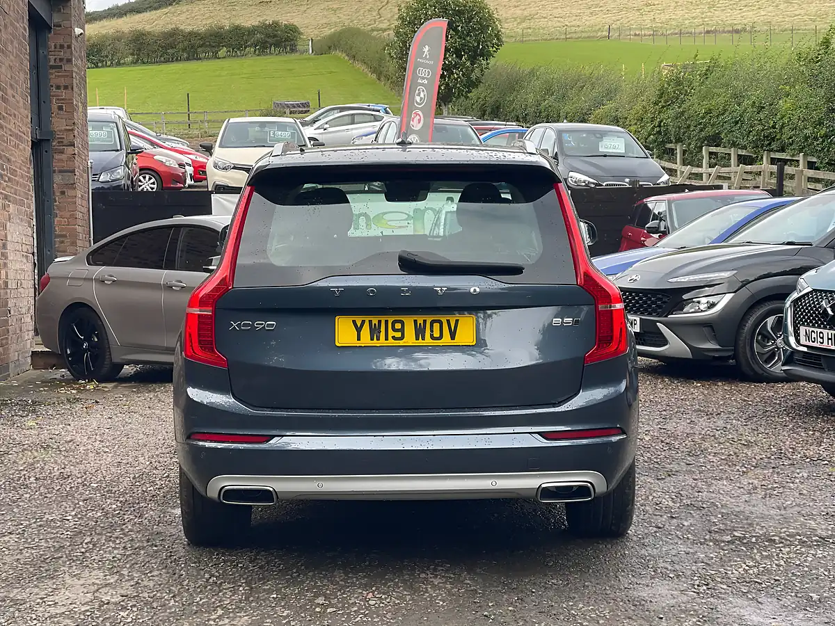 Used 2019 Volvo XC90 Momentum Blue - Interior and Exterior details 5