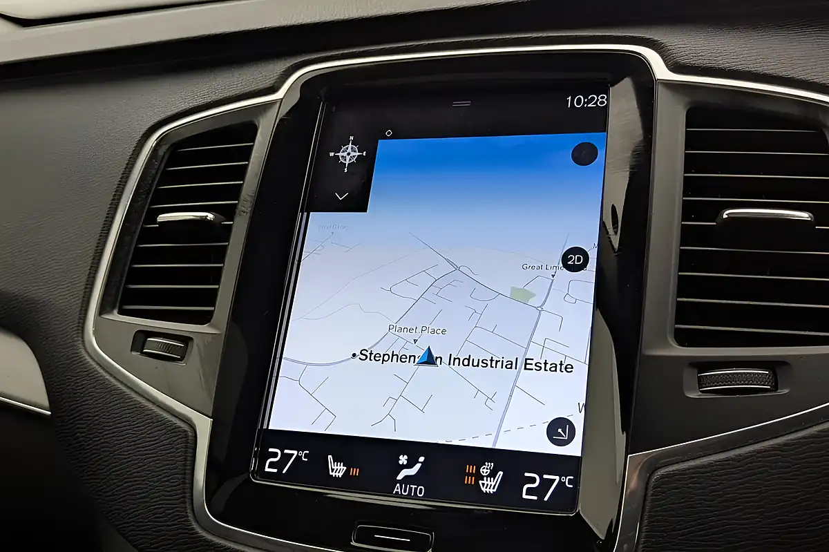 Used 2019 Volvo XC90 Momentum Bright Silver - Interior and Exterior details 13