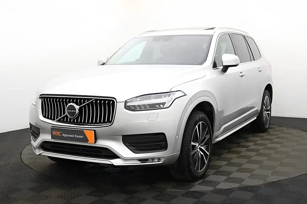 Used 2019 Volvo XC90 Momentum Bright Silver - Interior and Exterior details 8