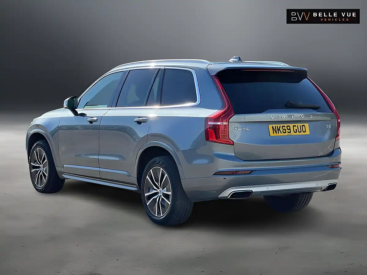 Used 2019 Volvo XC90 Momentum Osmium Grey - Interior and Exterior details 11