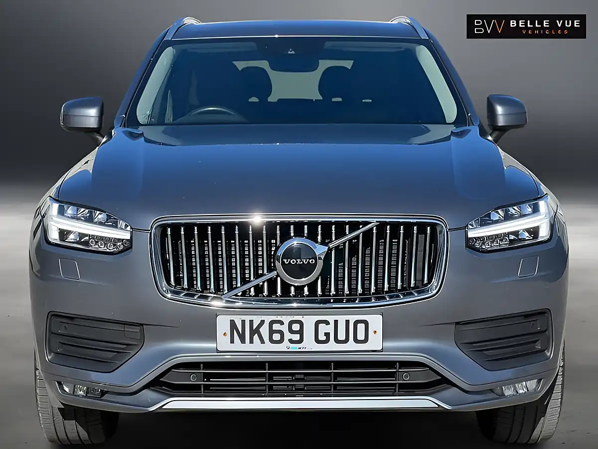 Used 2019 Volvo XC90 Momentum Osmium Grey - Interior and Exterior details 18