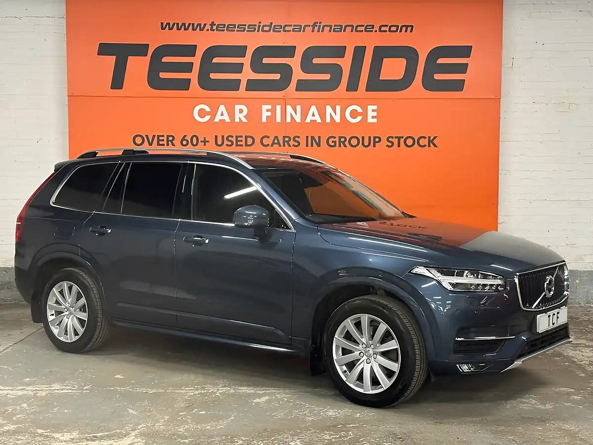 Used 2019 Volvo XC90 Momentum Pro Denim Blue - Front View
