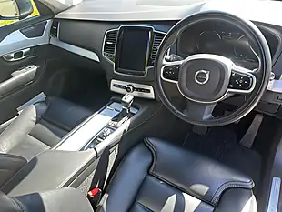 Used 2019 Volvo XC90 Momentum Pro Denim Blue - Interior and Exterior details 18