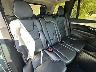 Used 2019 Volvo XC90 Momentum Pro Denim Blue - Interior and Exterior details 19
