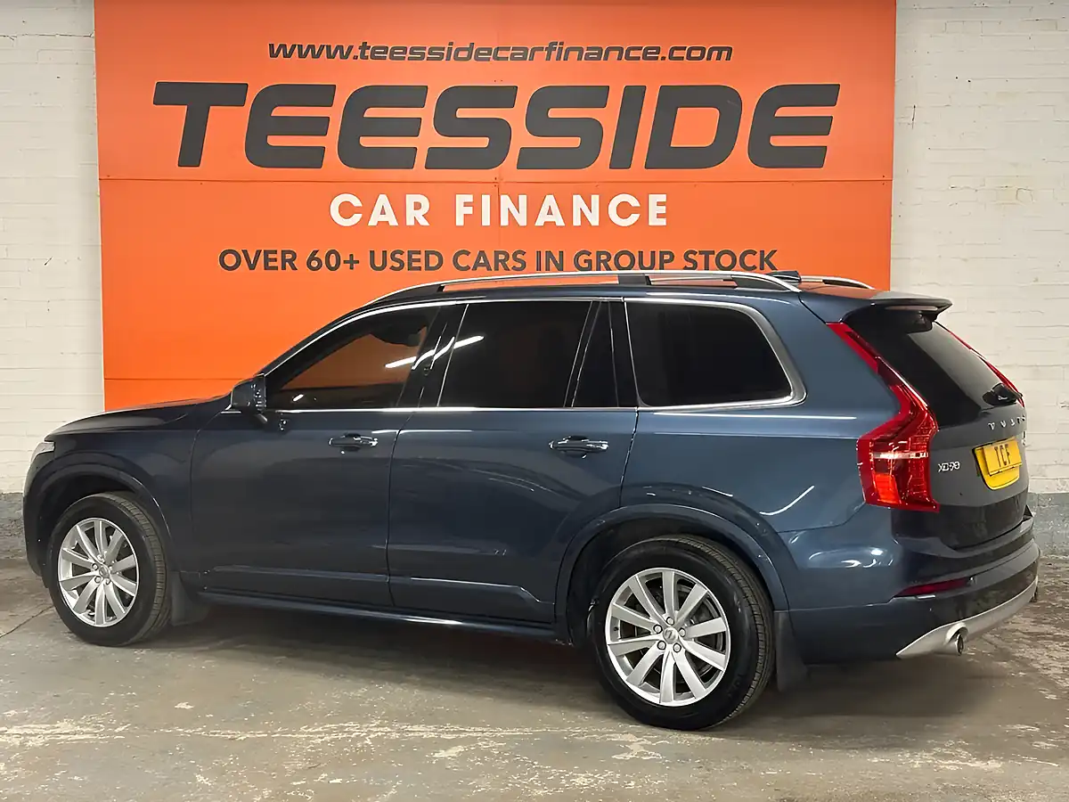 Used 2019 Volvo XC90 Momentum Pro Denim Blue - Interior and Exterior details 6