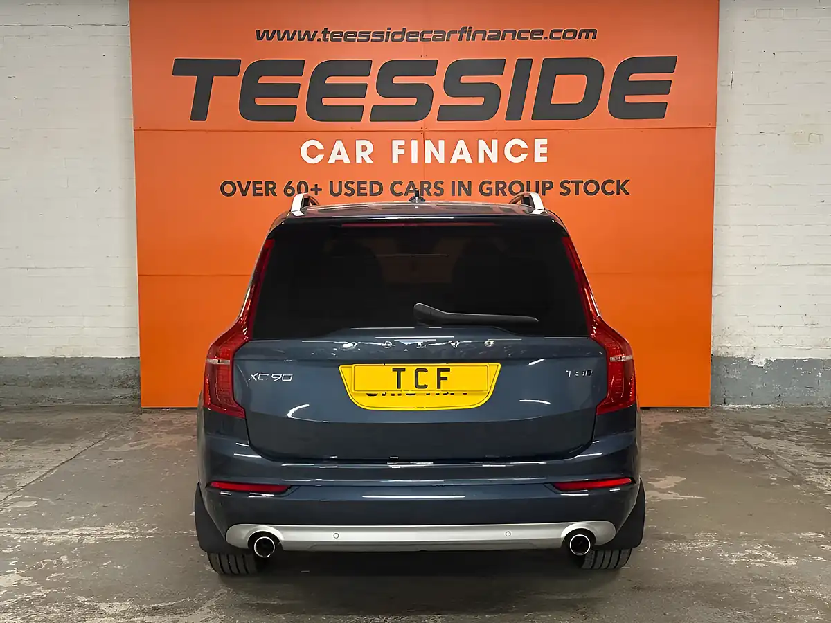 Used 2019 Volvo XC90 Momentum Pro Denim Blue - Interior and Exterior details 7