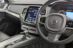 Used 2019 Volvo XC90 Momentum Pro Silver - Interior and Exterior details 16