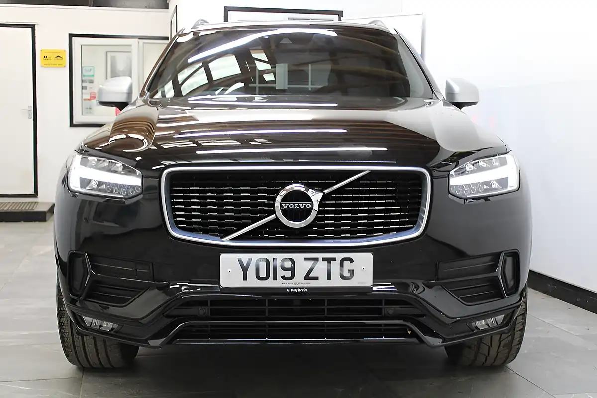 Used 2019 Volvo XC90 R-Design Black - Interior and Exterior details 4