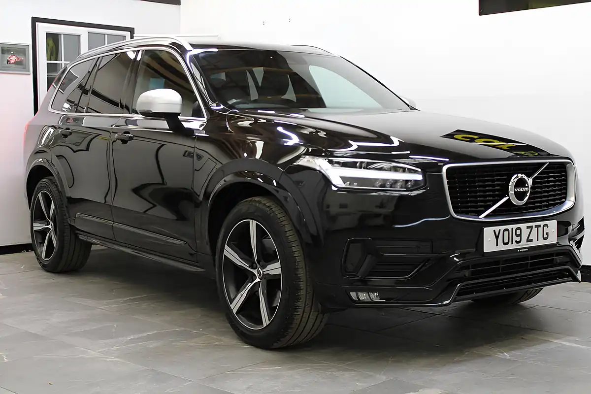 Used 2019 Volvo XC90 R-Design Black - Interior and Exterior details 7