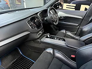 Used 2019 Volvo XC90 R-Design Onyx Black Metallic - Interior and Exterior details 7