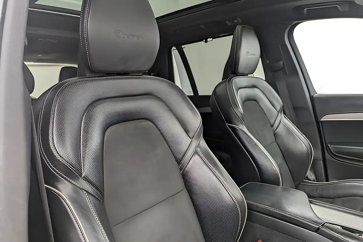 Used 2019 Volvo XC90 R-Design White - Interior and Exterior details 13