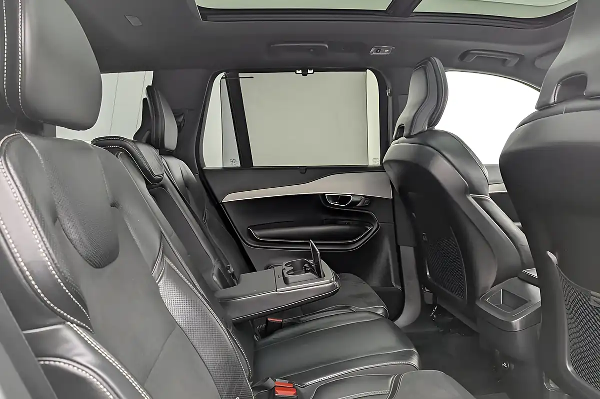 Used 2019 Volvo XC90 R-Design White - Interior and Exterior details 14
