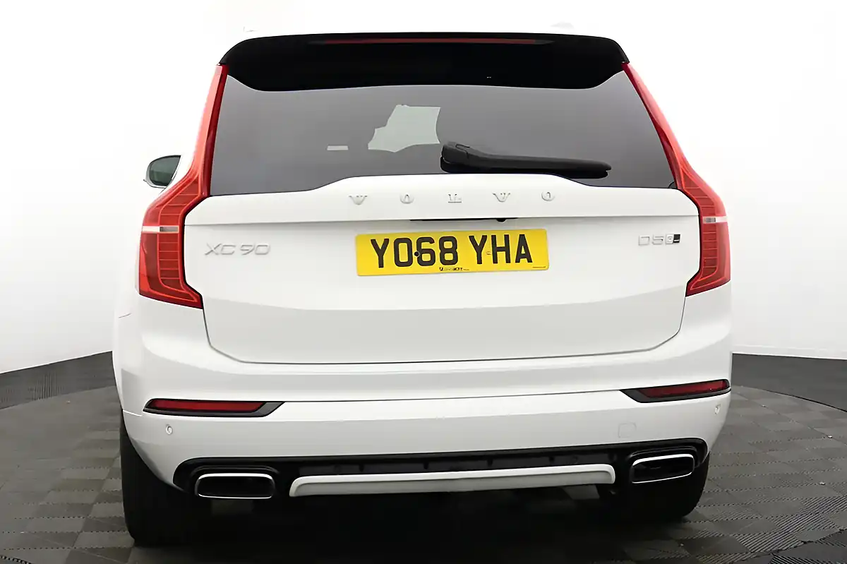 Used 2019 Volvo XC90 R-Design White - Interior and Exterior details 4