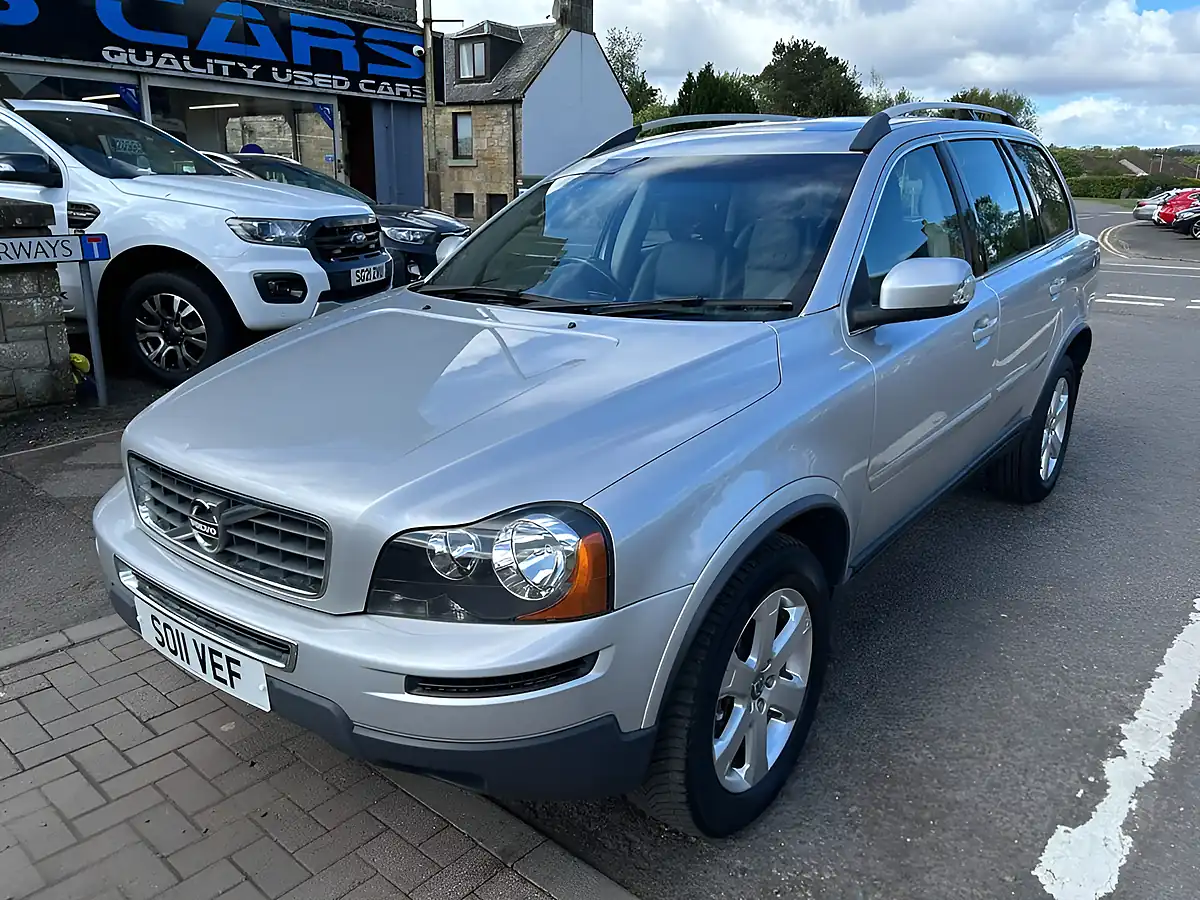 Used 2019 Volvo XC90 Silver - Interior and Exterior details 2