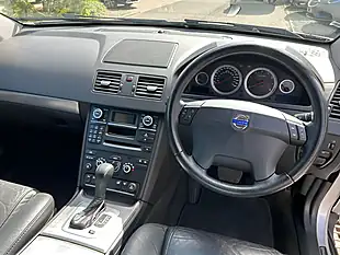 Used 2019 Volvo XC90 Silver - Interior and Exterior details 9