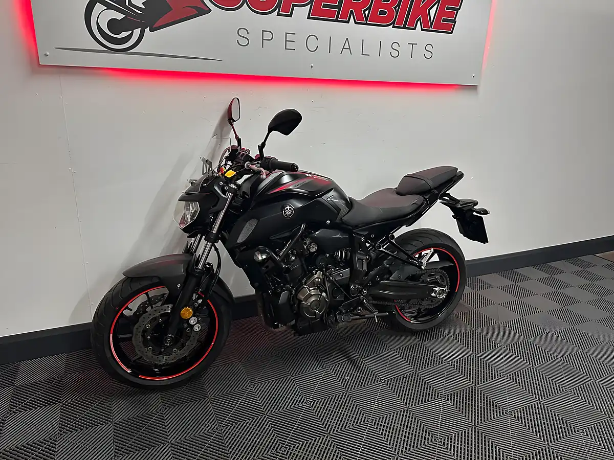 Used 2019 Yamaha MT-07 Abs Hyper-Naked Euro 4 Black - Interior and Exterior details 12