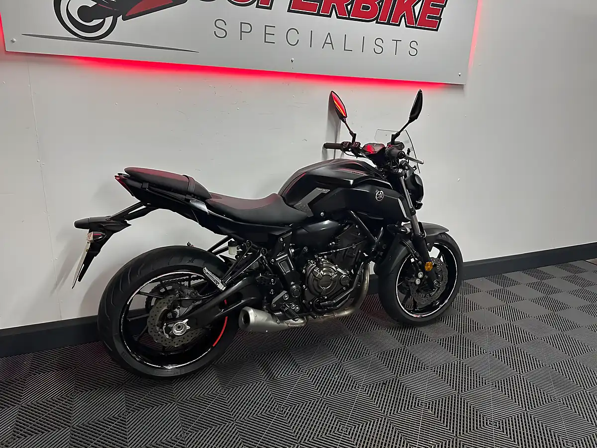 Used 2019 Yamaha MT-07 Abs Hyper-Naked Euro 4 Black - Interior and Exterior details 6