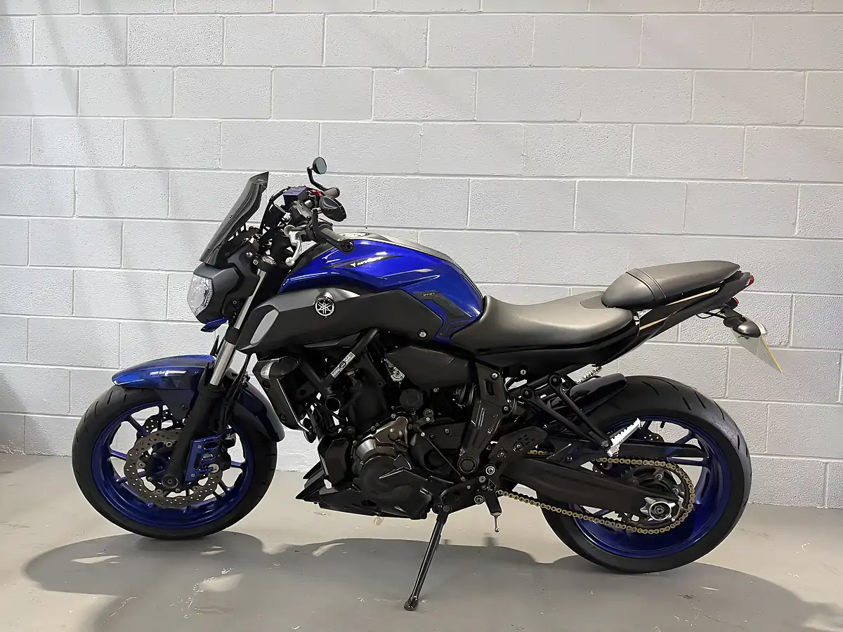 Used 2019 Yamaha MT-07 Naked Abs Blue - Interior and Exterior details 11